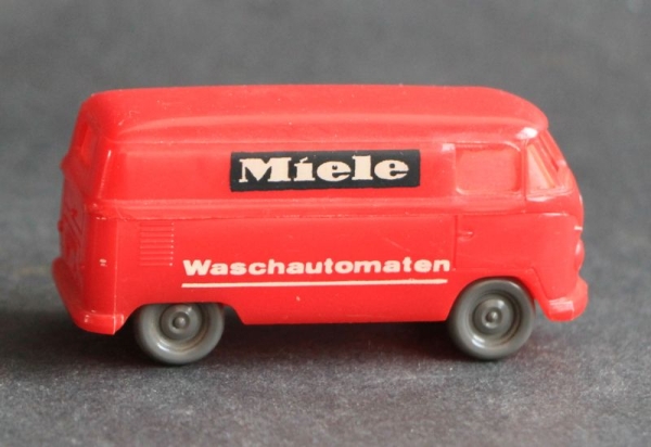 Hammer Volkswagen Bus T1 "Miele Waschautomaten" 1960 Plasticmodel (3635)